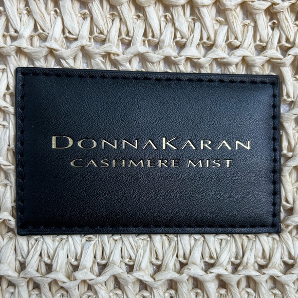 DONNA KARAN ‘Cashmere Mist’ Woven Straw Tote/Shoulder Lined Travel Beach NWOT! - Picture 2 of 8